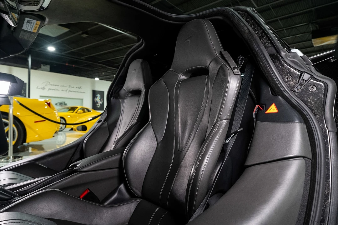 2018 McLaren 720S - Image 18 of 31