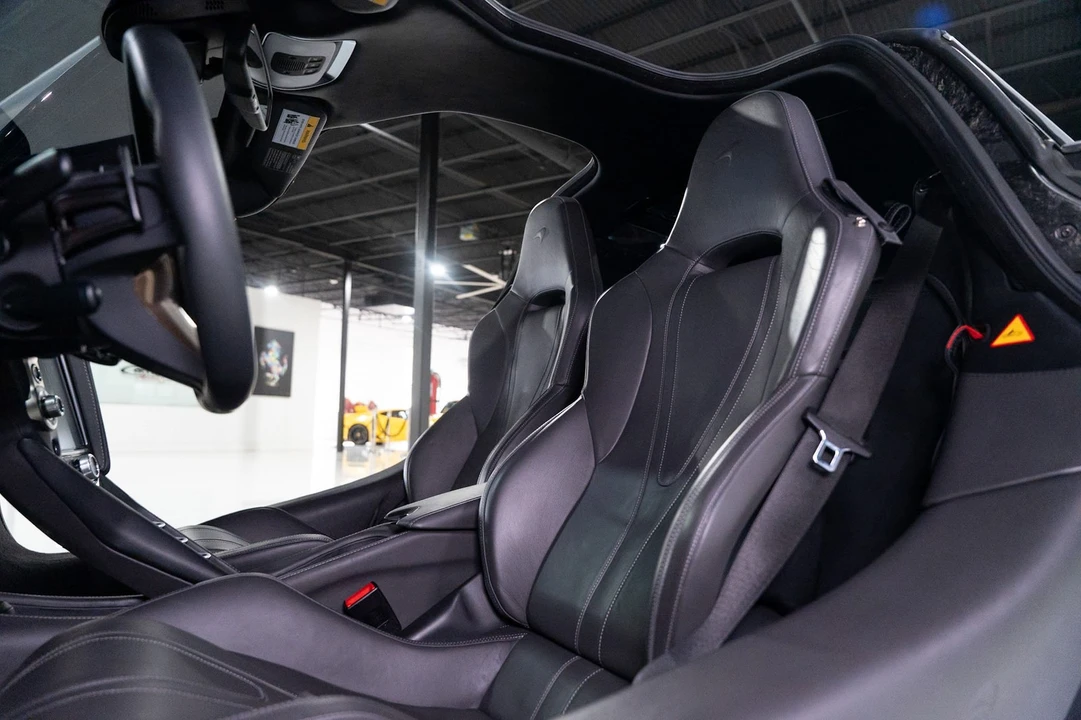 2018 McLaren 720S - Image 18 of 21