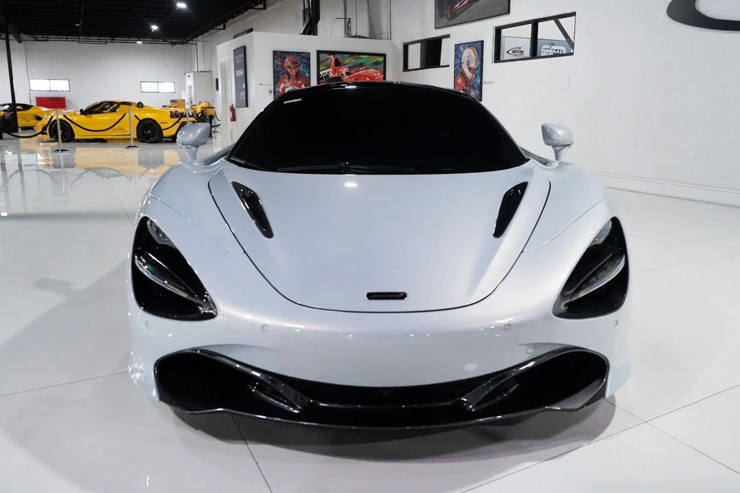 2018 McLaren 720S - Image 2 of 21