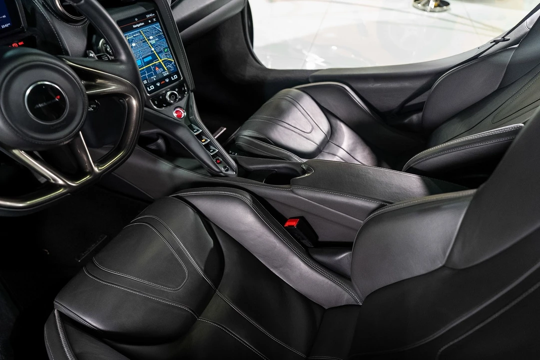 2018 McLaren 720S - Image 27 of 31