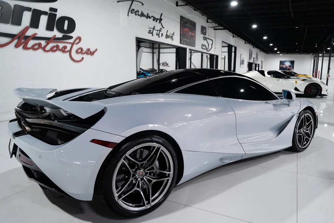 2018 McLaren 720S - Image 7 of 21