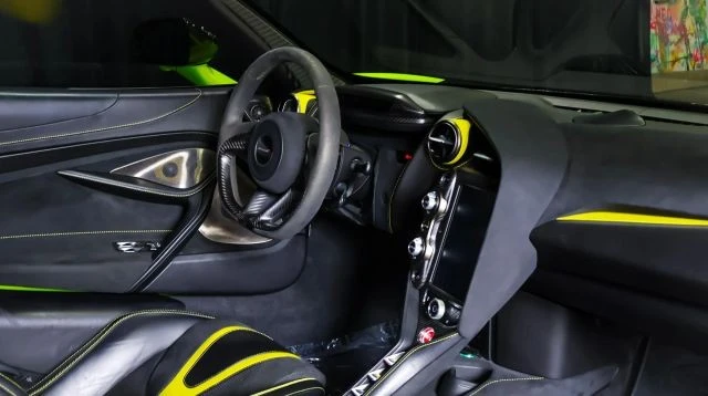 2018 McLaren 720S - Image 19 of 21
