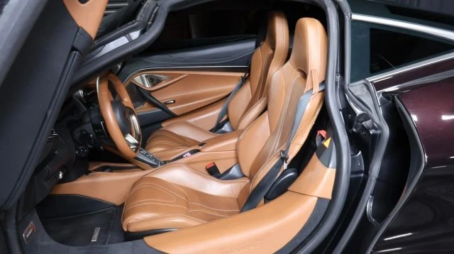 2018 McLaren 720S - Image 19 of 21