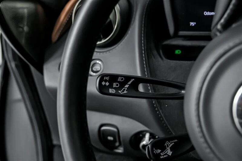 2018 McLaren 720S - Image 30 of 31
