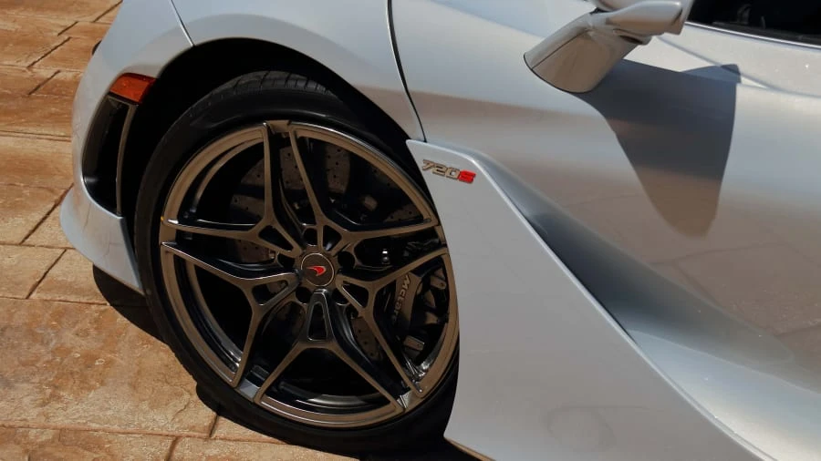 2018 McLaren 720S - Image 17 of 29