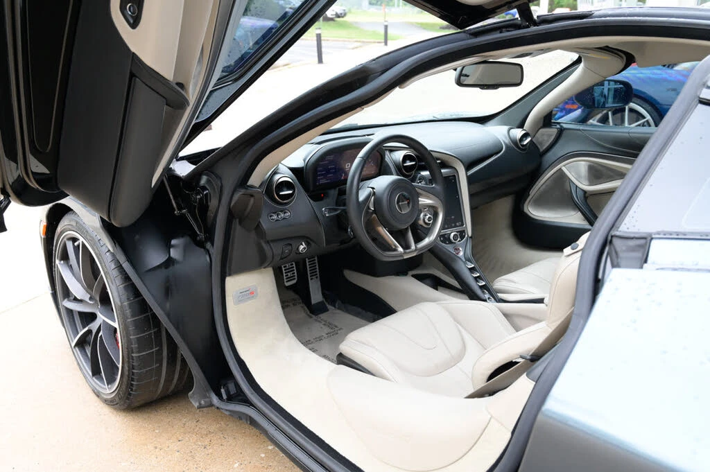 2018 McLaren 720S - Image 15 of 31