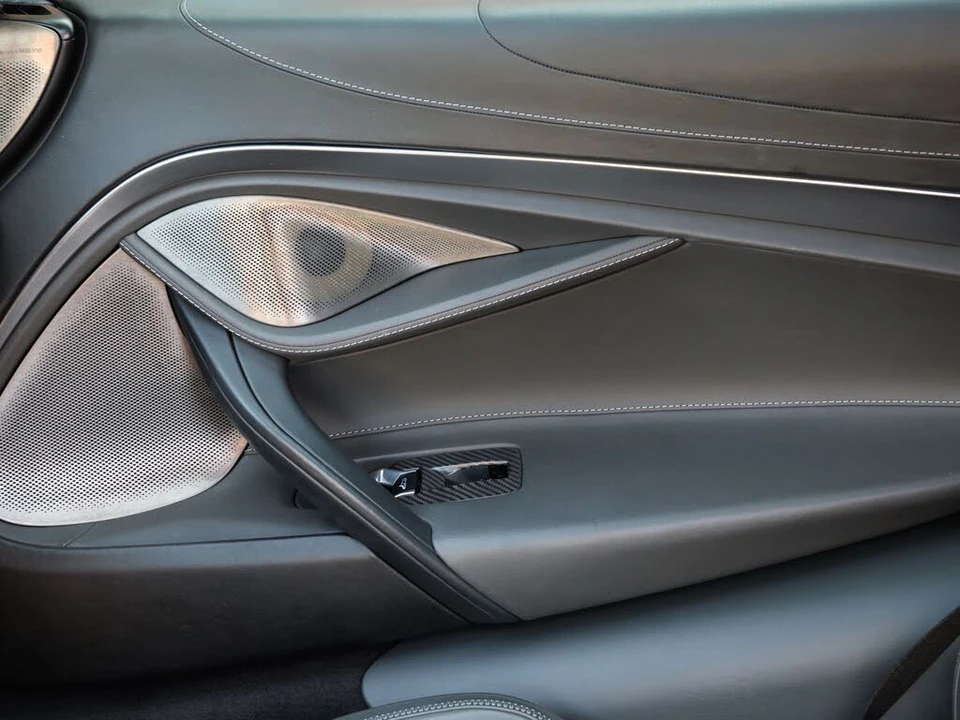 2018 McLaren 720S - Image 14 of 31