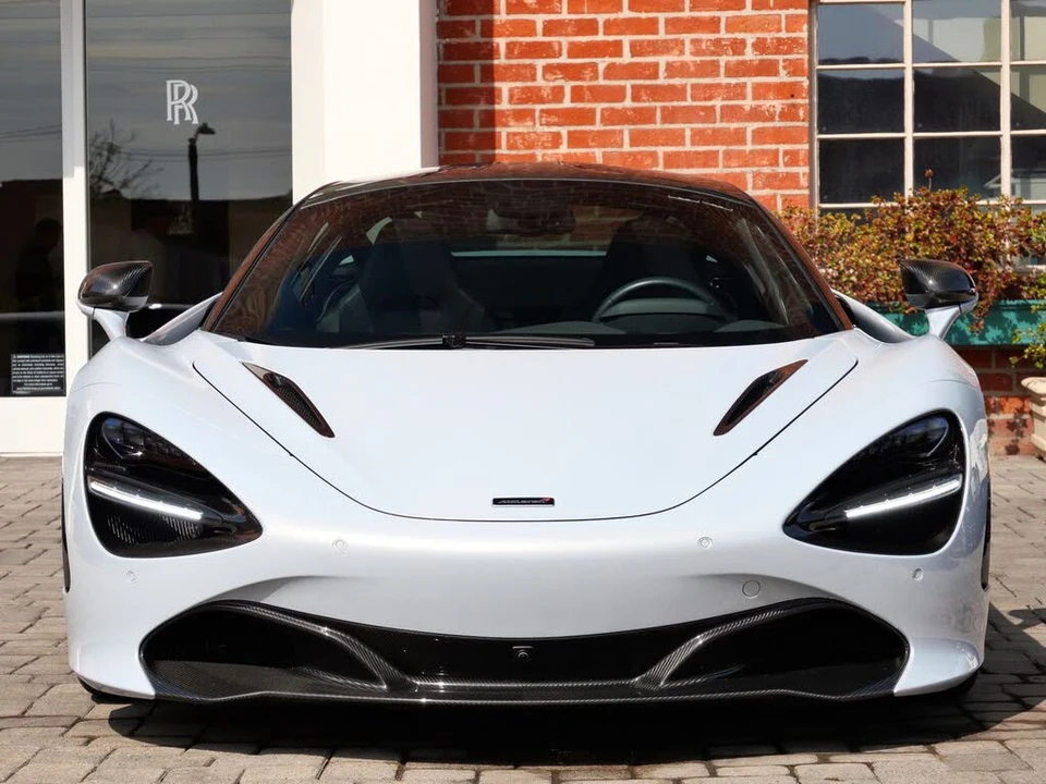2018 McLaren 720S - Image 2 of 31