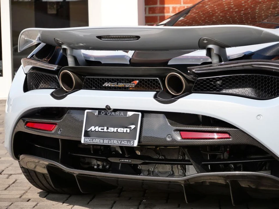 2018 McLaren 720S - Image 26 of 31