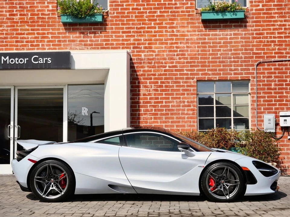 2018 McLaren 720S - Image 3 of 31
