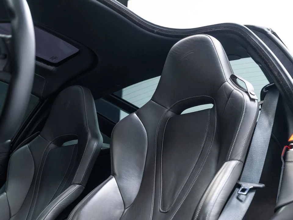 2018 McLaren 720S - Image 16 of 31