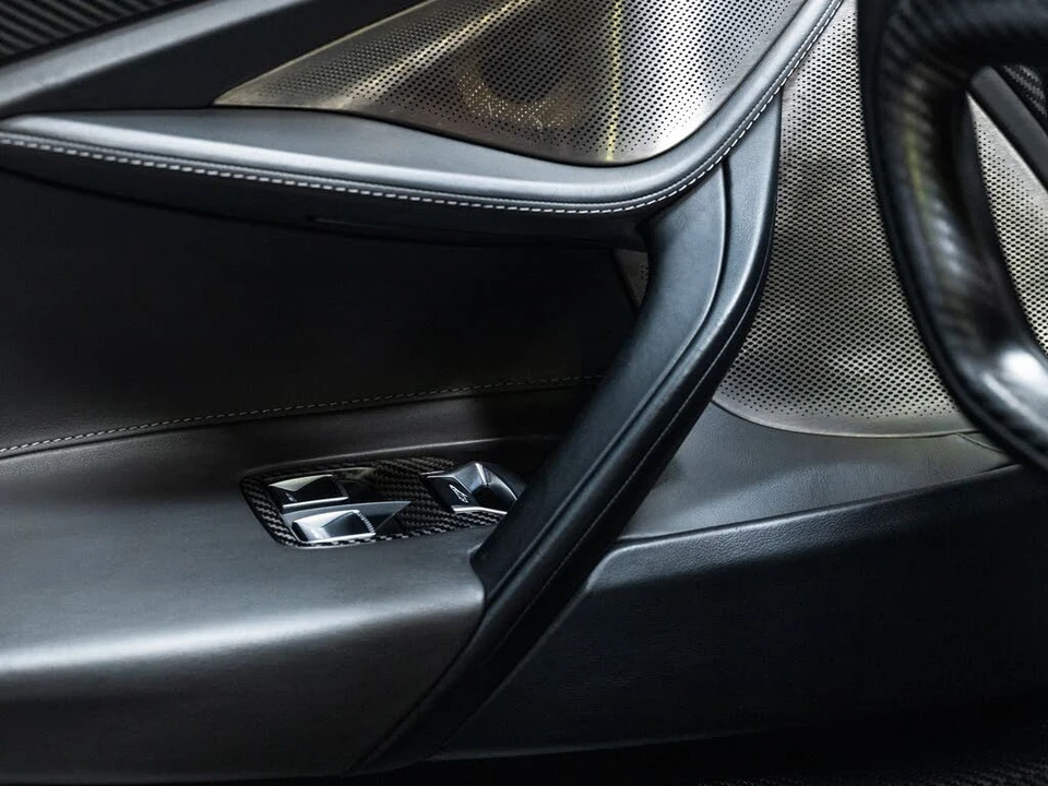 2018 McLaren 720S - Image 31 of 31