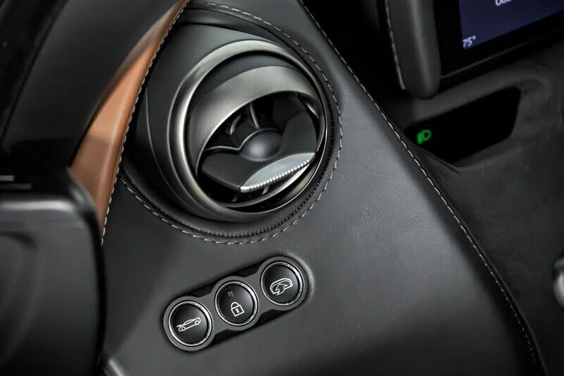 2018 McLaren 720S - Image 27 of 31