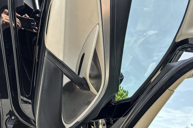 2018 McLaren 720S - Image 28 of 31