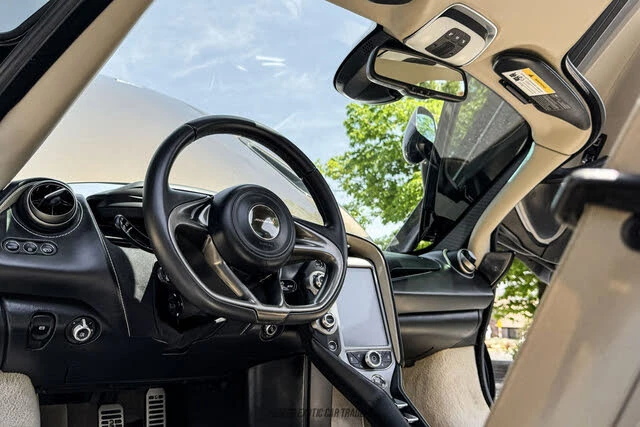 2018 McLaren 720S - Image 20 of 31