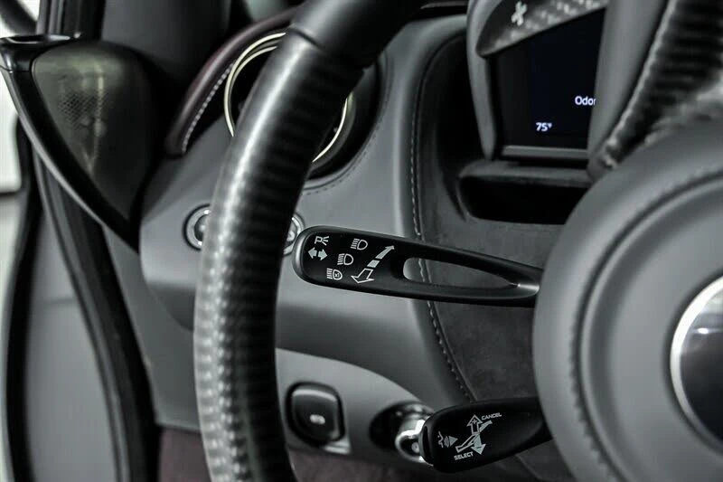 2018 McLaren 720S - Image 27 of 31