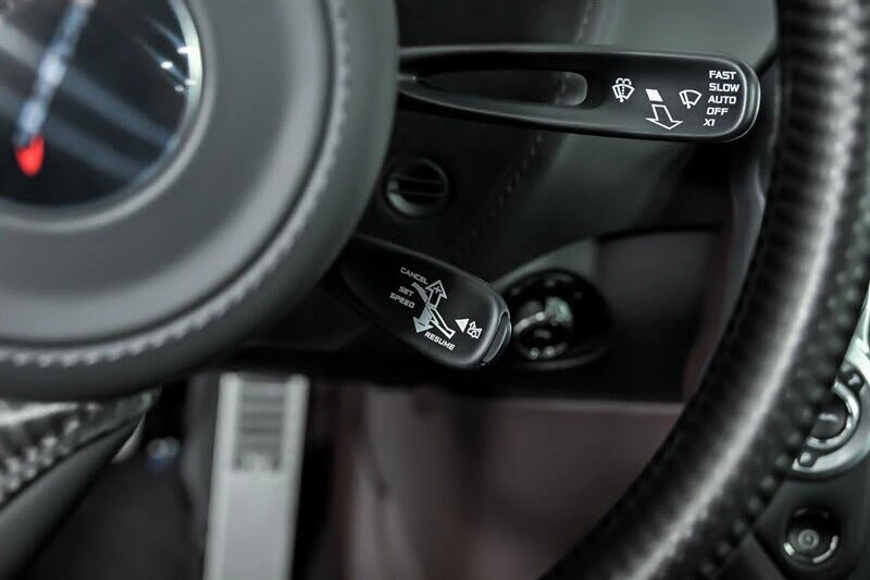 2018 McLaren 720S - Image 29 of 31
