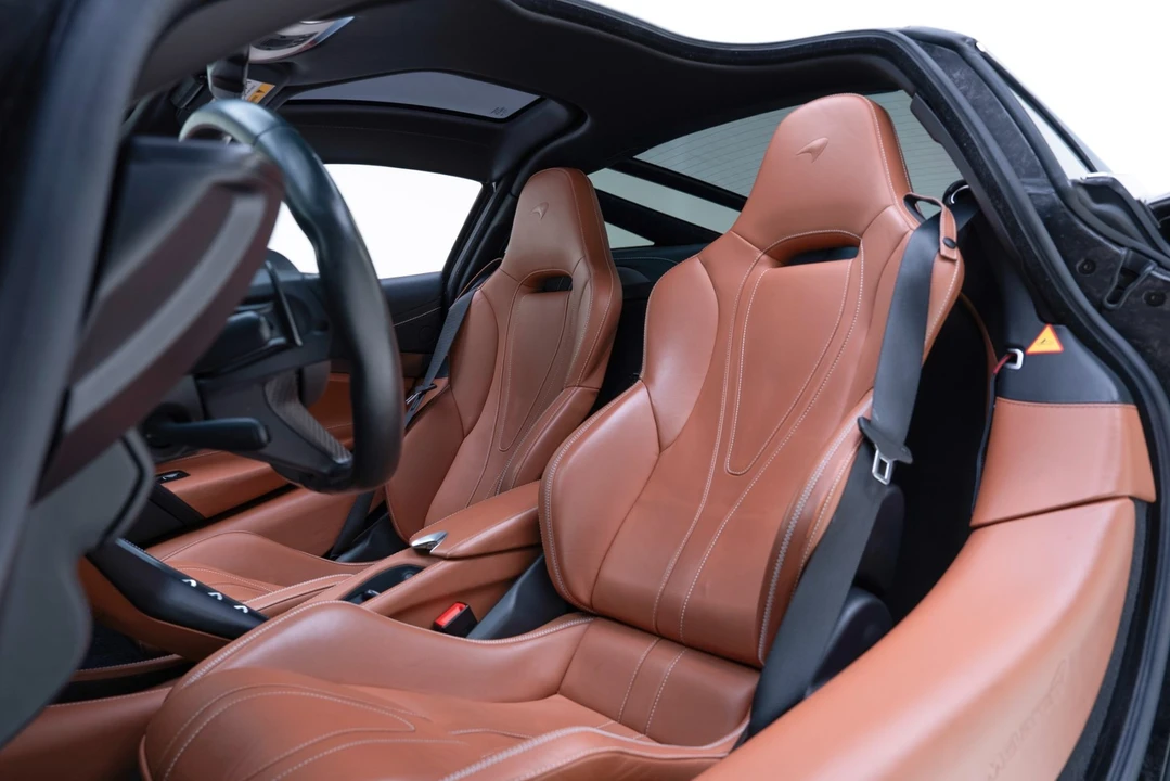 2018 McLaren 720S - Image 21 of 31