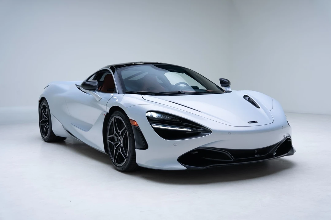 2018 McLaren 720S - Image 11 of 31