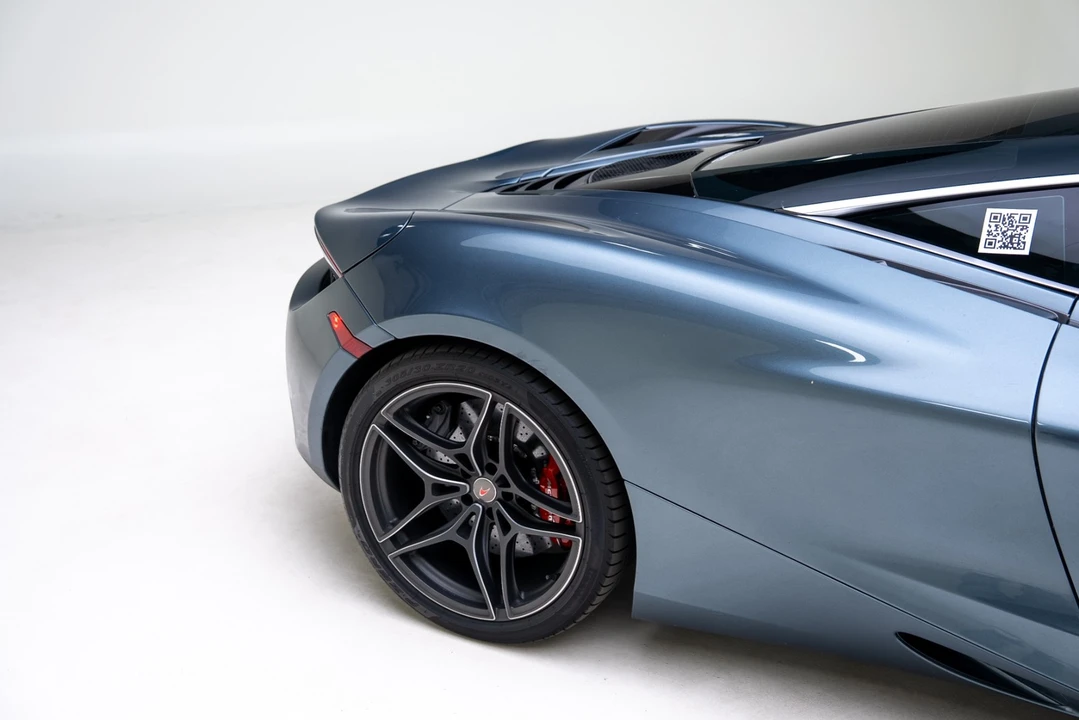2018 McLaren 720S - Image 23 of 31