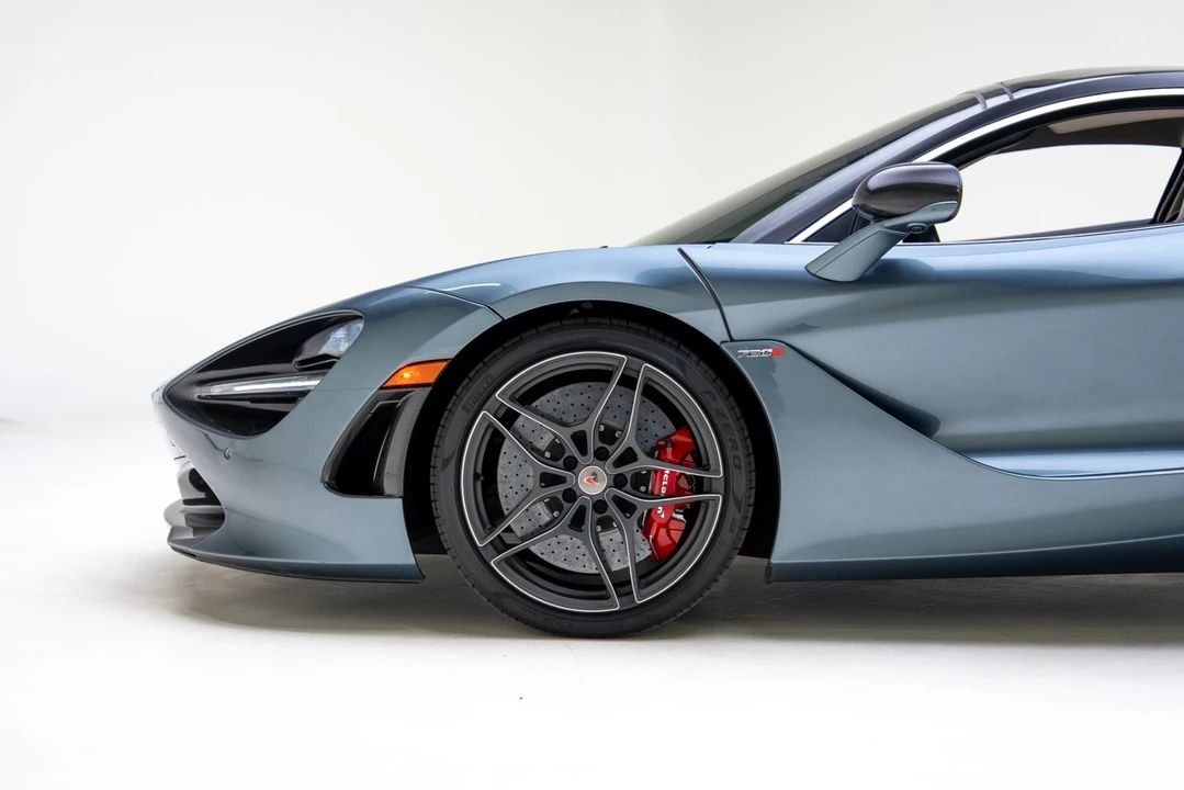 2018 McLaren 720S - Image 17 of 31