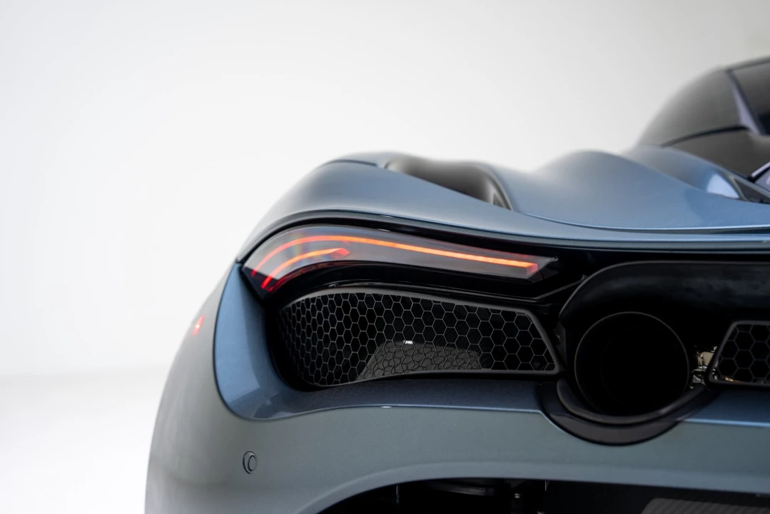 2018 McLaren 720S - Image 29 of 31