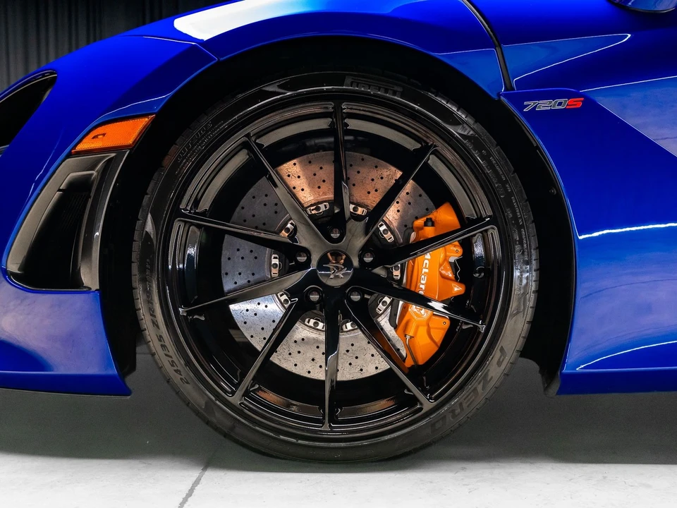 2018 McLaren 720S - Image 8 of 31