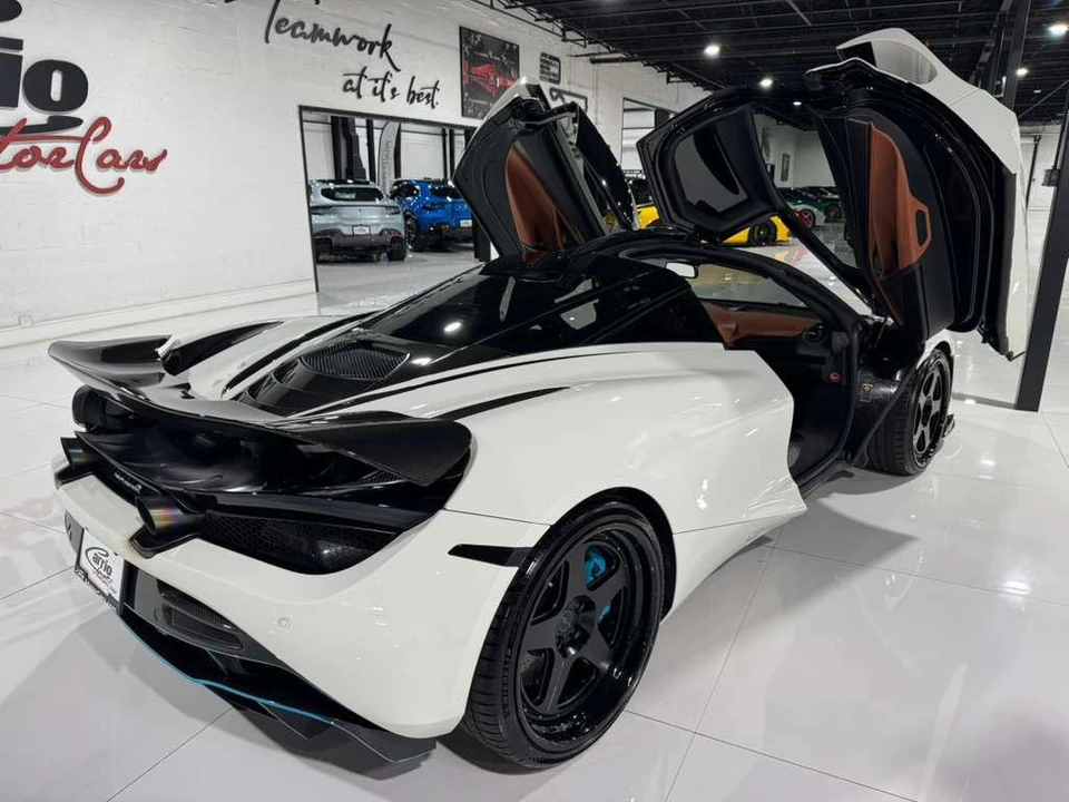 2018 McLaren 720S - Image 15 of 21