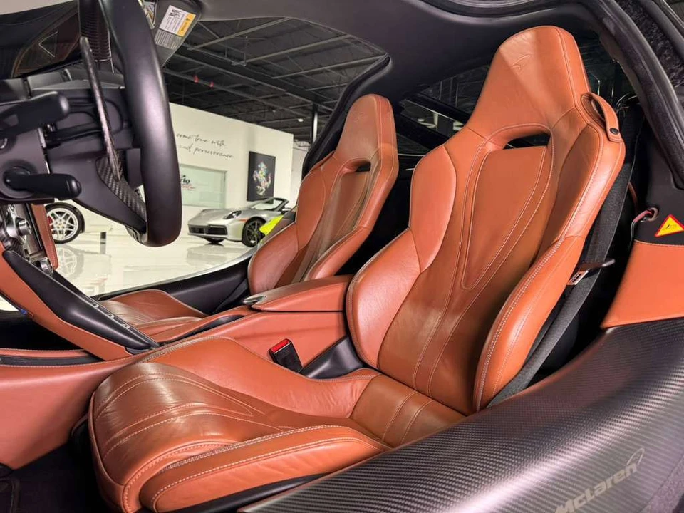2018 McLaren 720S - Image 18 of 21