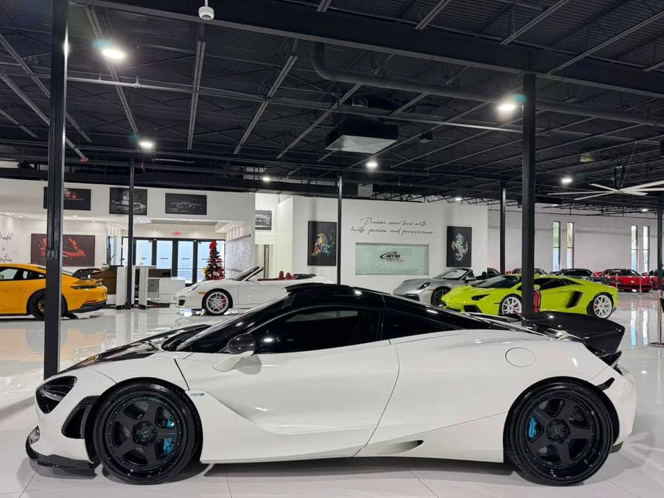 2018 McLaren 720S - Image 4 of 12