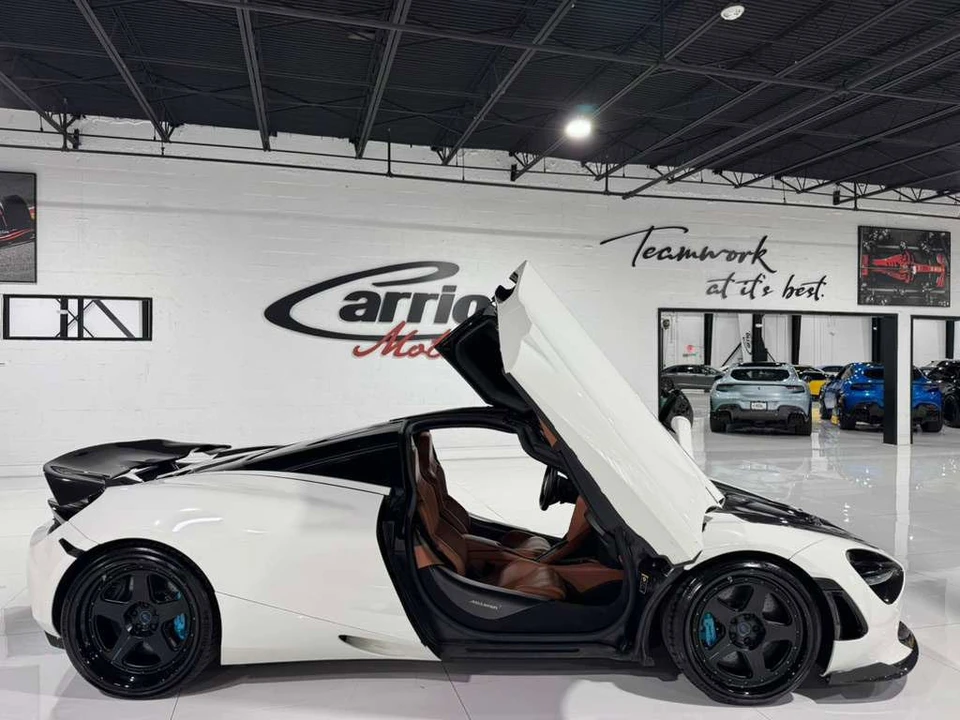 2018 McLaren 720S - Image 16 of 21