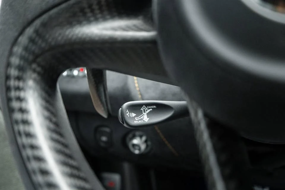 2018 McLaren 720S - Image 17 of 20