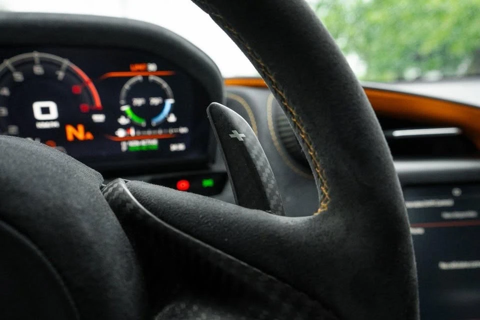 2018 McLaren 720S - Image 15 of 20