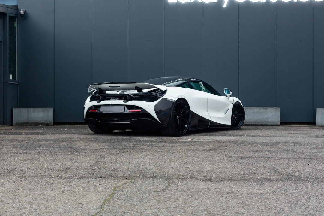 2018 McLaren 720S - Image 12 of 21
