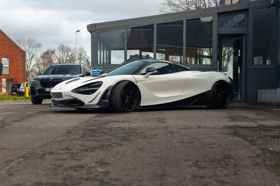2018 McLaren 720S - Image 8 of 21