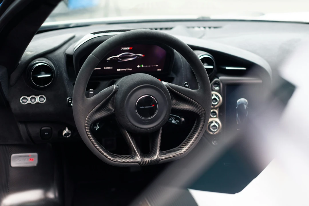 2018 McLaren 720S - Image 4 of 21