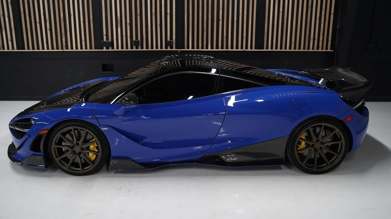 2018 McLaren 720S - Image 8 of 21
