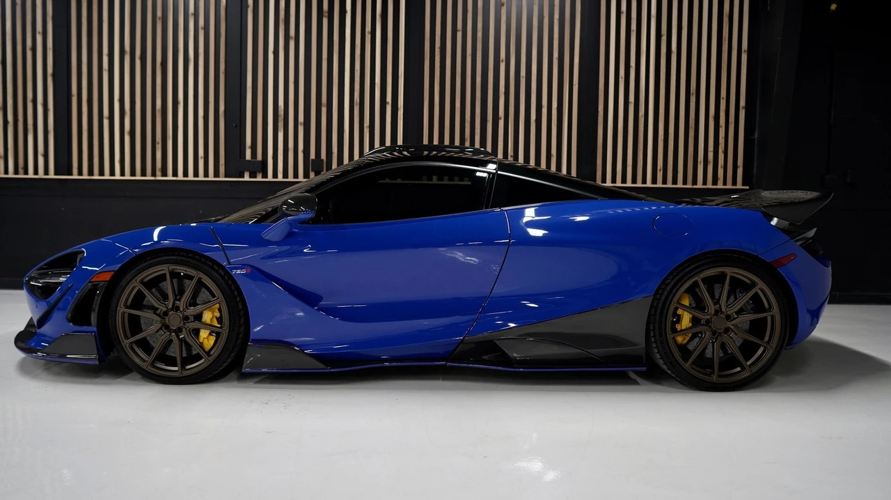 2018 McLaren 720S - Image 7 of 21
