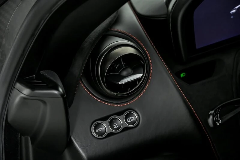 2018 McLaren 720S - Image 25 of 31