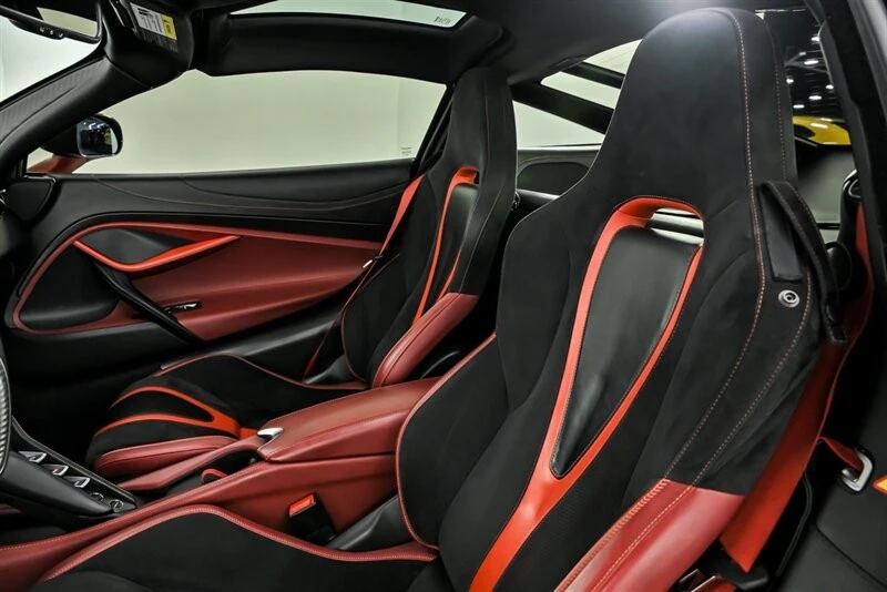 2018 McLaren 720S - Image 28 of 31