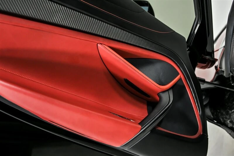 2018 McLaren 720S - Image 24 of 31