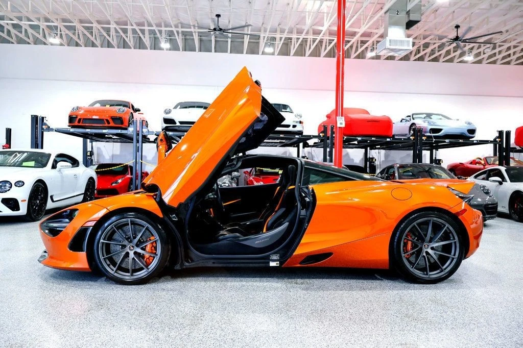 2018 McLaren 720S - Image 3 of 12
