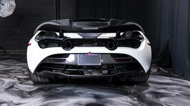 2018 McLaren 720S - Image 16 of 21