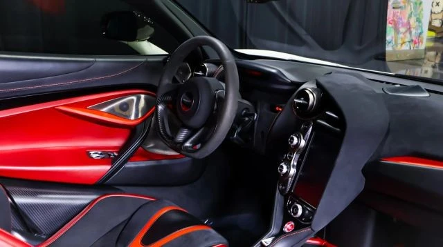 2018 McLaren 720S - Image 19 of 21