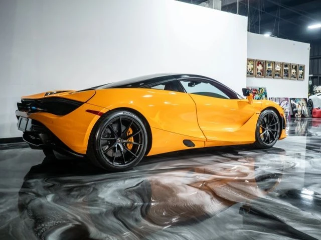 2018 McLaren 720S - Image 9 of 21