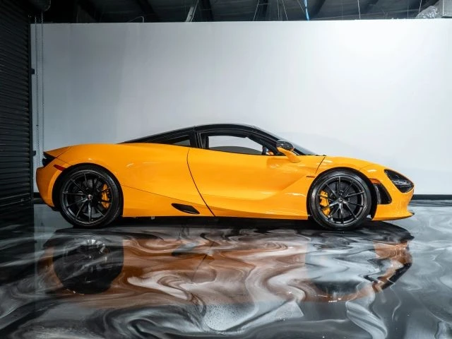 2018 McLaren 720S - Image 8 of 21