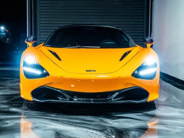 2018 McLaren 720S - Image 3 of 21
