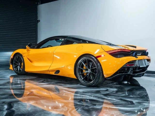 2018 McLaren 720S - Image 13 of 21