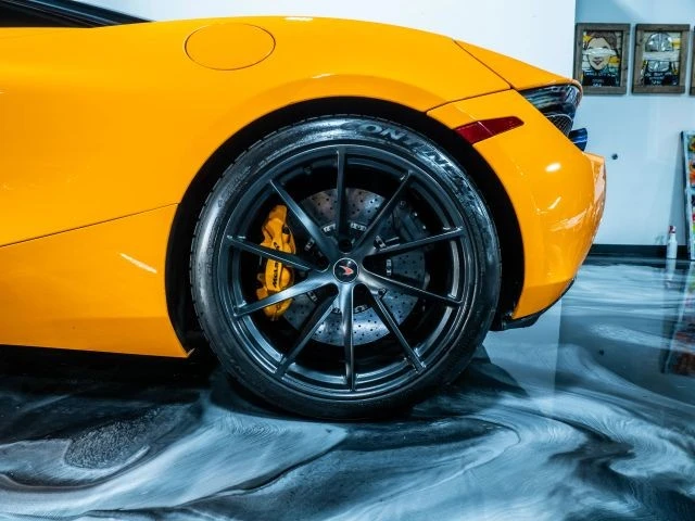 2018 McLaren 720S - Image 18 of 21