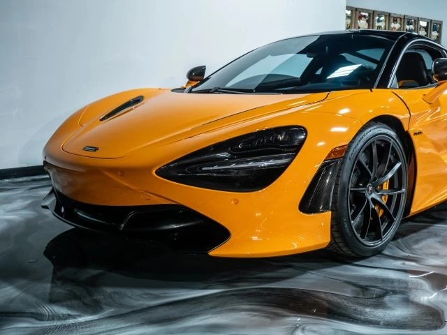 2018 McLaren 720S - Image 16 of 21